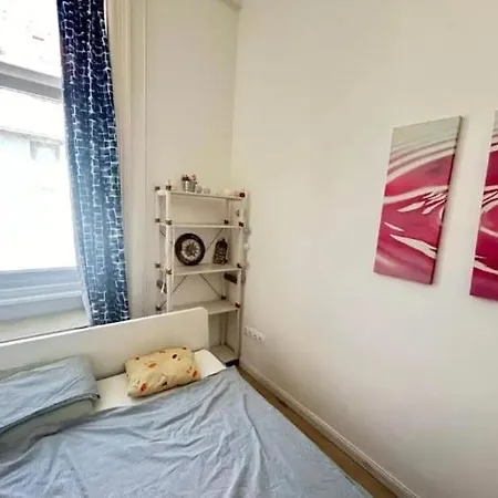 Cozy Andrassy Hostel Βουδαπέστη