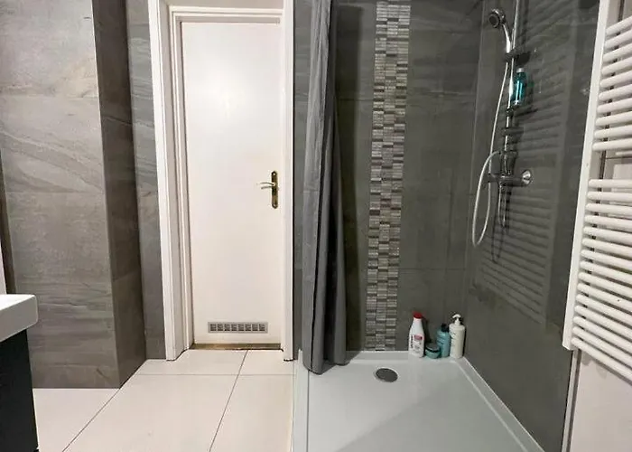 Cozy Andrassy Hostel